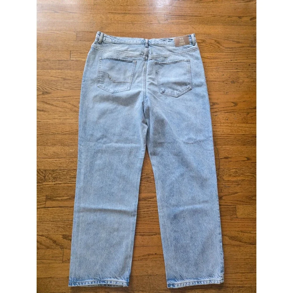 Free People We the Free Zane Midrise Straight Leg Lightwash Jeans Size 33